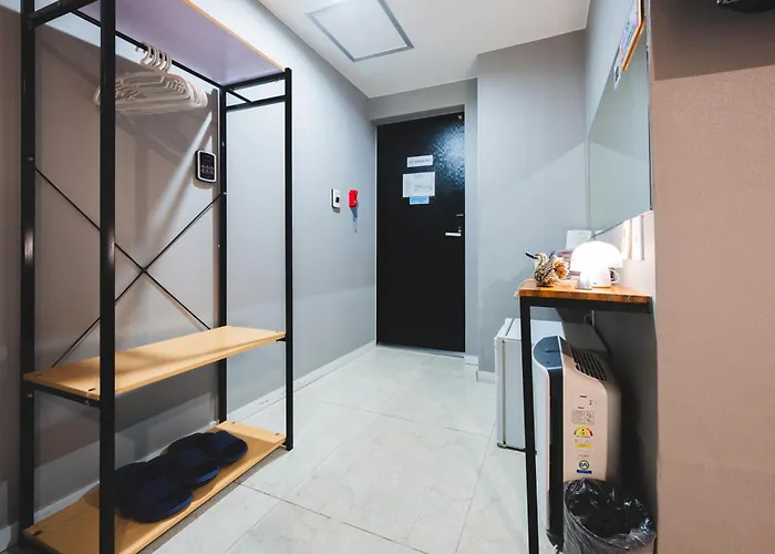 Hostel Myeongdong New