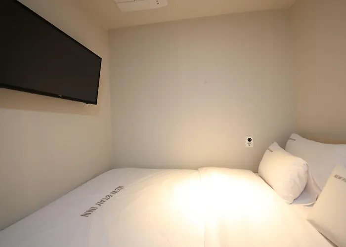 Hostel Myeongdong New *